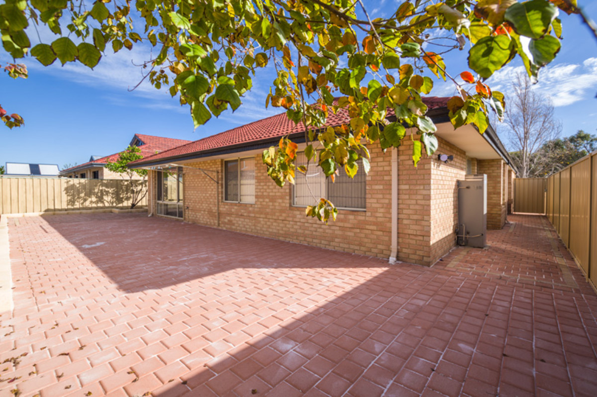 R2-3885219-Canning-Vale-18