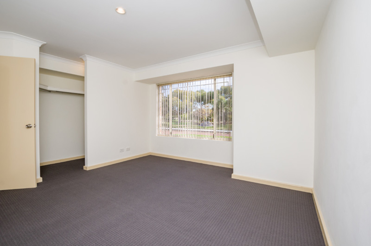 R2-3885219-Canning-Vale-4