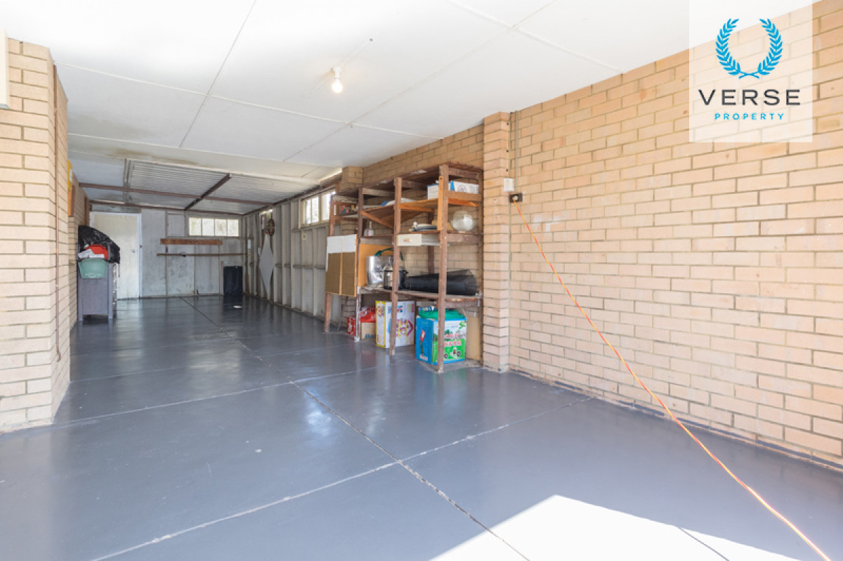 R2-4718523-Thornlie-13