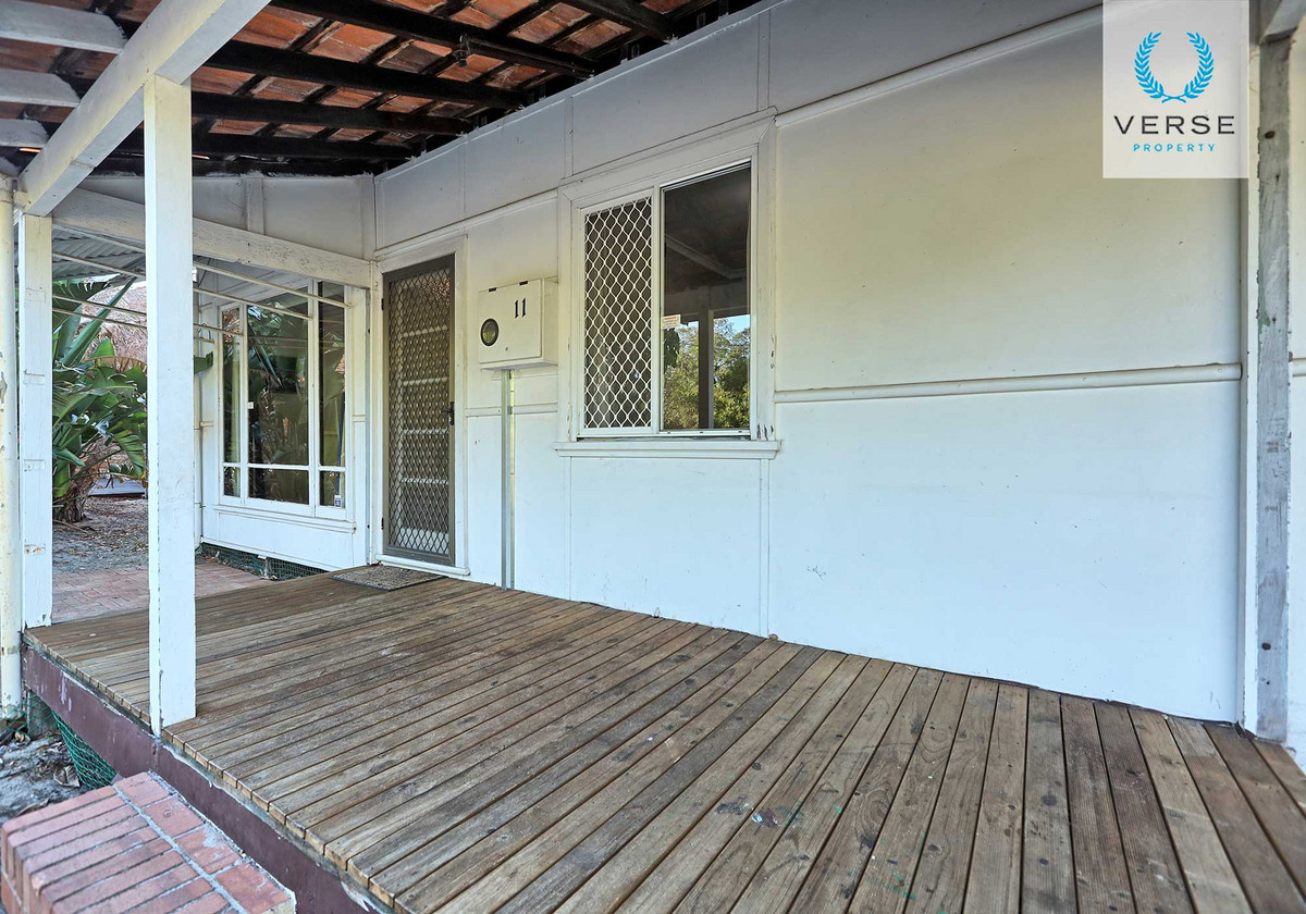 R2-4754450-St-James-15