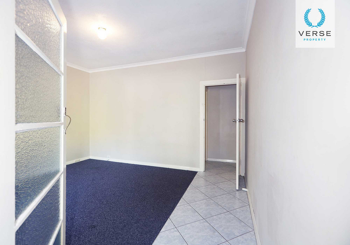 R2-4754450-St-James-4