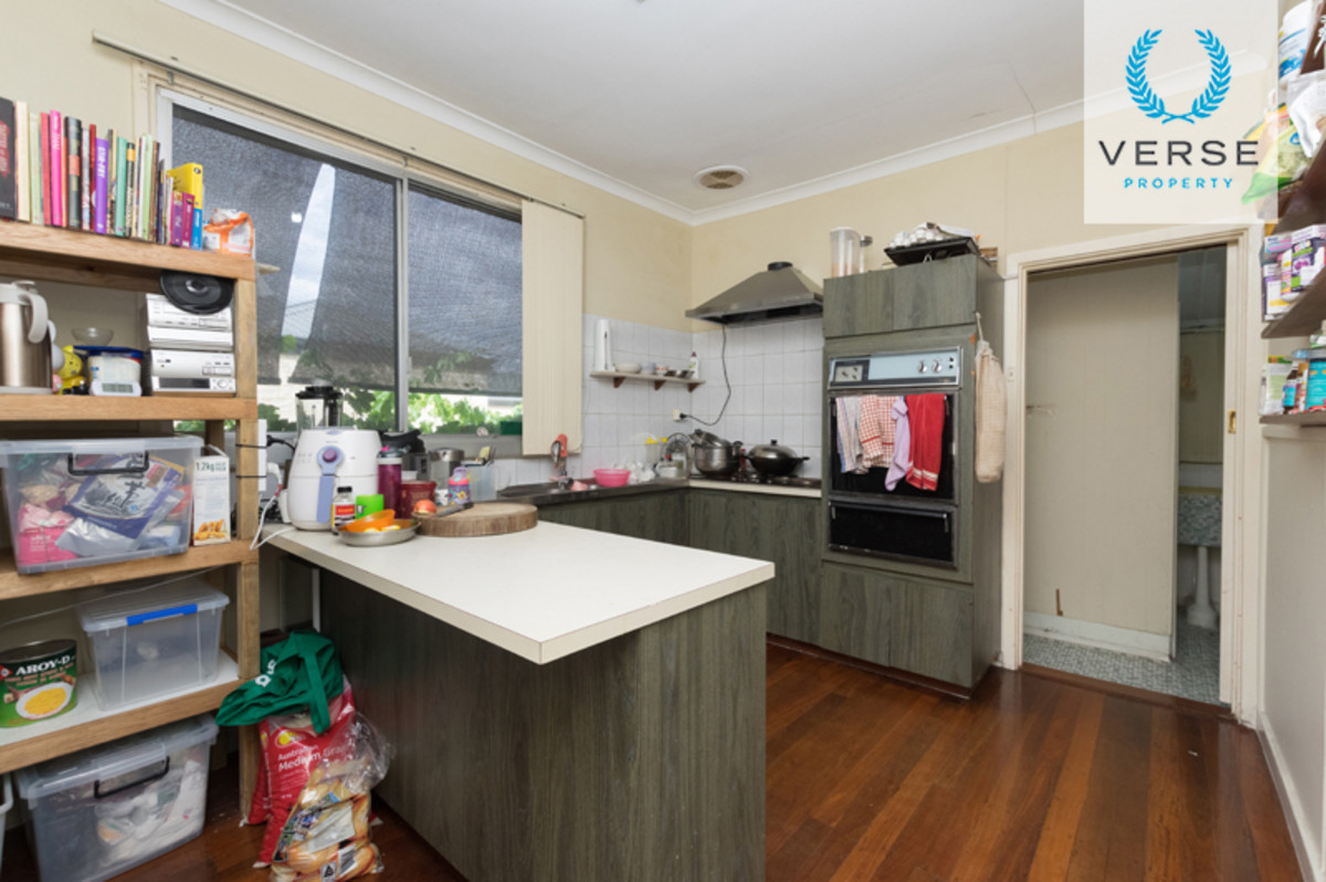 R2-4777780-Queens-Park-4